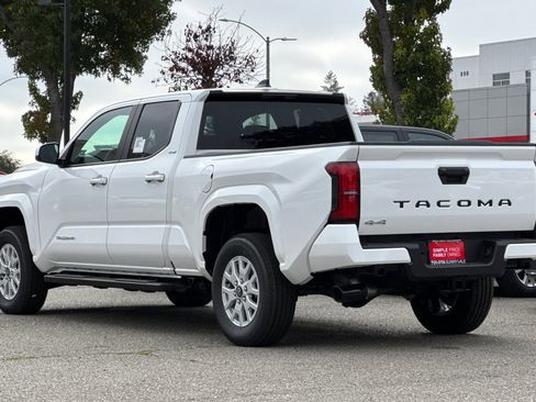 New 2025 Toyota Tacoma SR5 image 7