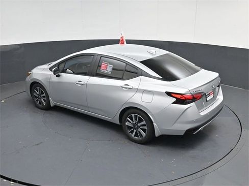 Used 2025 Nissan Versa SV w/ Trunk Package image 41