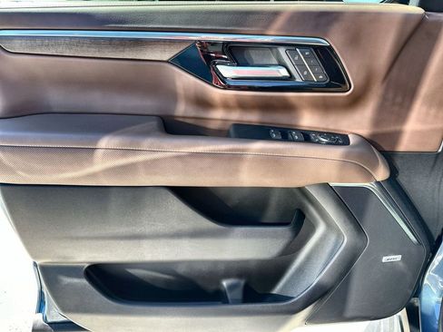 Certified 2025 Chevrolet Tahoe High Country w/ Sun And Tow Package image 23