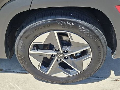 Used 2025 Hyundai Tucson SEL FWD image 8
