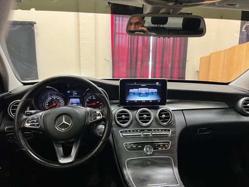 Used 2016 Mercedes-Benz C 300 Sedan image 28