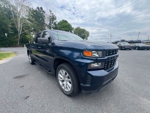 Used 2021 Chevrolet Silverado 1500 Custom AWD/4WD image 3