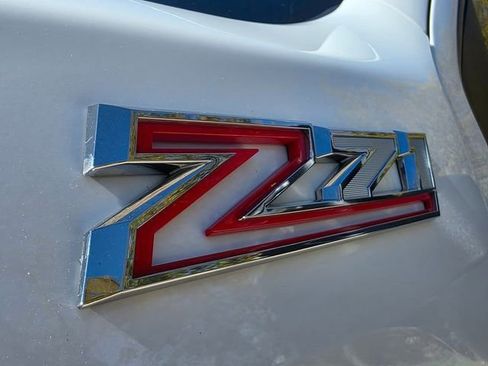 Used 2024 Chevrolet Silverado 2500 LT image 27