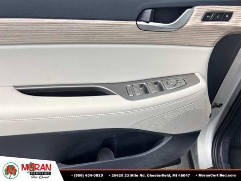 Used 2022 Hyundai Palisade SEL w/ 8P Bench Seat Package FWD image 16