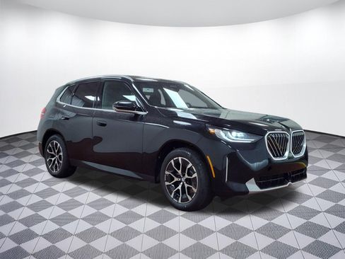Certified 2025 BMW X3 xDrive30i w/ Premium Package AWD/4WD image 7