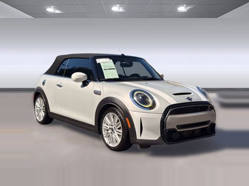 Used 2023 MINI Cooper S w/ Signature Upholstery Package image 7