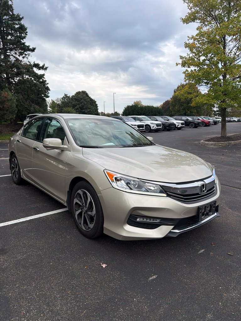 Used 2017 Honda Accord EX-L image 4