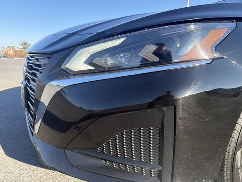 Used 2024 Nissan Altima 2.5 SV image 10