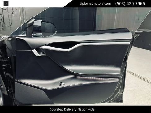Used 2015 Tesla Model S 70D AWD/4WD image 25