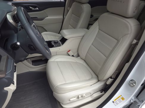 Used 2023 GMC Acadia Denali w/ Denali Ultimate Package image 10