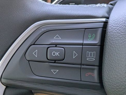 New 2025 Jeep Grand Cherokee Altitude image 22