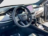 Used 2024 Jeep Compass Latitude image 4