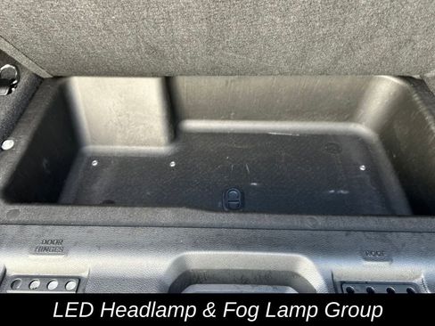 Used 2023 Jeep Wrangler Unlimited w/ Sun & Screen Package image 30