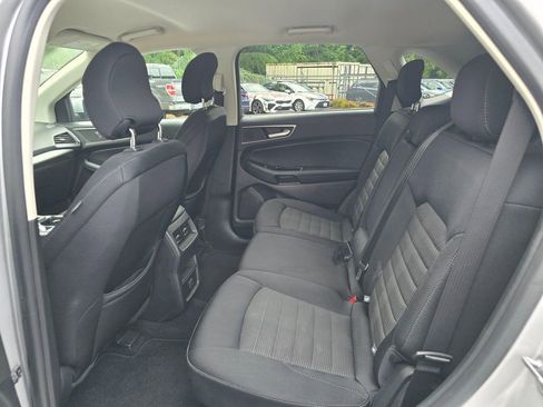 Used 2019 Ford Edge SEL AWD/4WD image 10