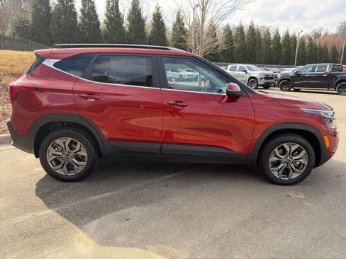 Used 2024 Kia Seltos S image 8