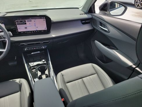 New 2026 Audi Q3 quattro 2.0T AWD/4WD image 24