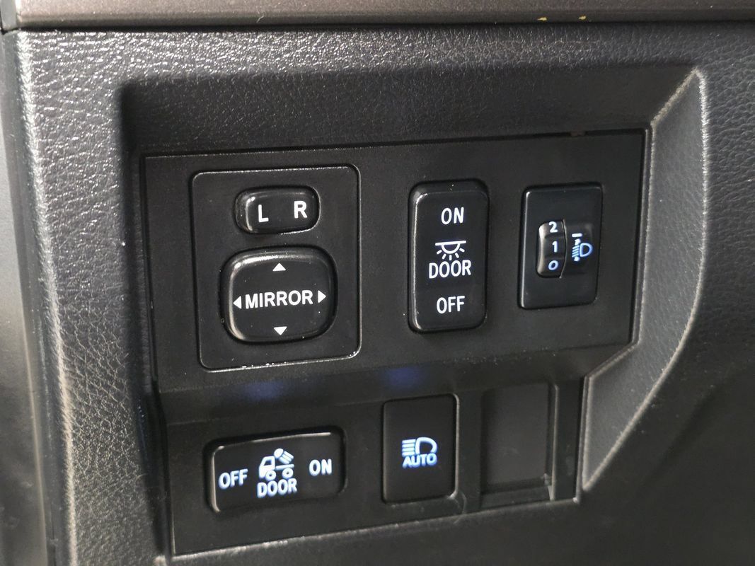Used 2021 Toyota Tundra SR5 AWD/4WD image 27