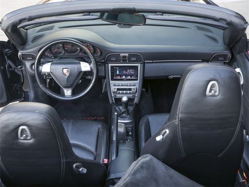 Used 2006 Porsche 911 Carrera image 16