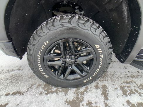 Used 2024 Chevrolet Silverado 1500 LT Trail Boss w/ Convenience Package II AWD/4WD image 29