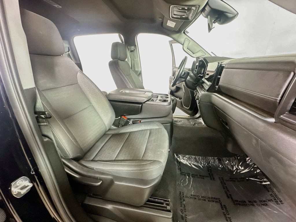 Used 2025 Chevrolet Silverado 1500 LT RWD image 14