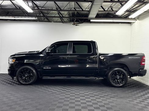 Used 2023 RAM 1500 Laramie AWD/4WD image 3