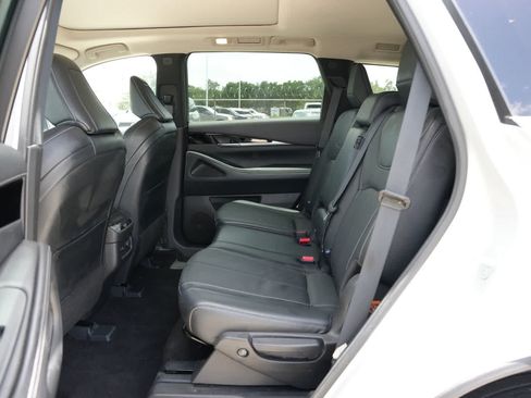 Certified 2023 INFINITI QX60 Pure FWD image 18