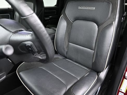 Used 2020 RAM 1500 Laramie w/ Sport Appearance Package AWD/4WD image 21