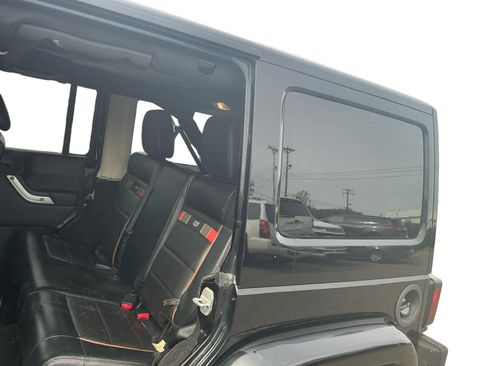 Used 2011 Jeep Wrangler Unlimited 70th Anniversary w/ Dual Top Group AWD/4WD image 12