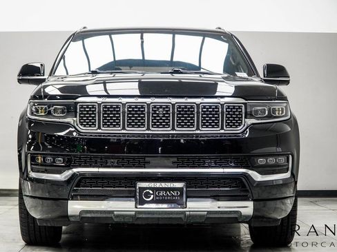 Used 2022 Jeep Grand Wagoneer Series III w/ Rear Seat Video Group 1 image 7