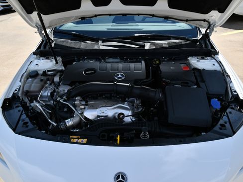 Used 2023 Mercedes-Benz CLA 250 image 36