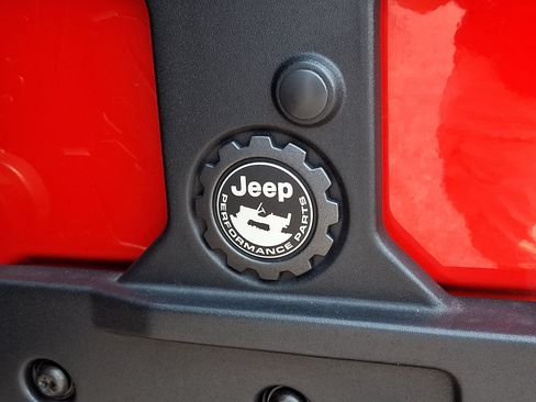 Used 2023 Jeep Wrangler Unlimited Rubicon w/ Xtreme 35 Tire Package AWD/4WD image 28