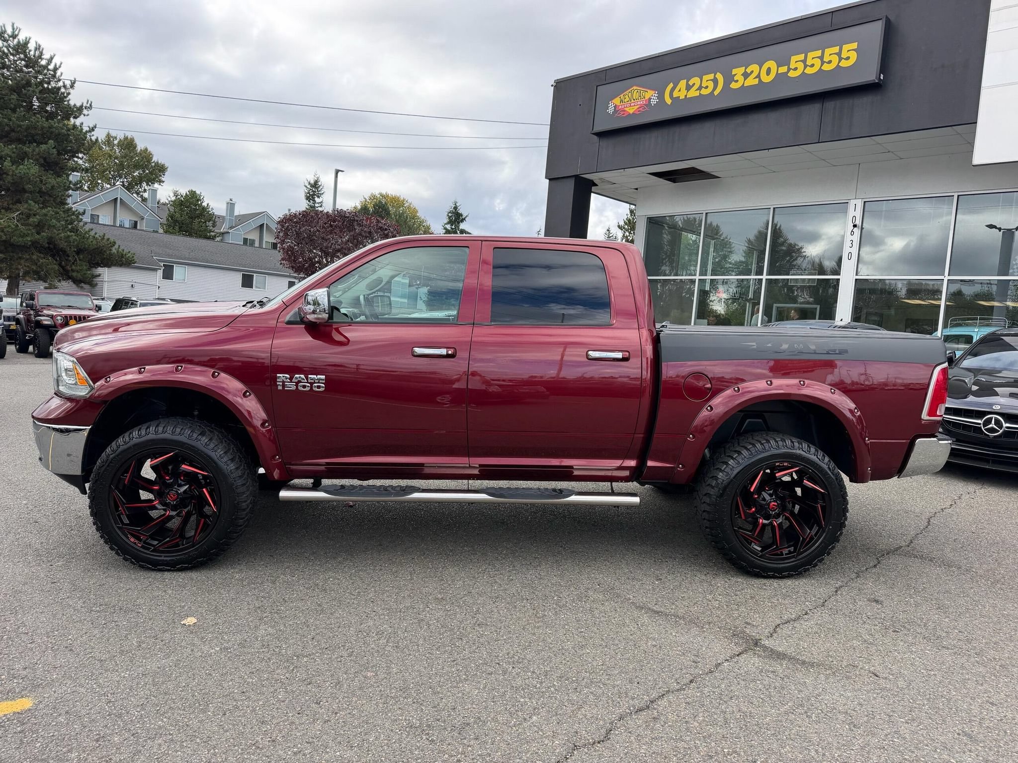 Used 2016 RAM 1500 Laramie w/ Convenience Group AWD/4WD image 4