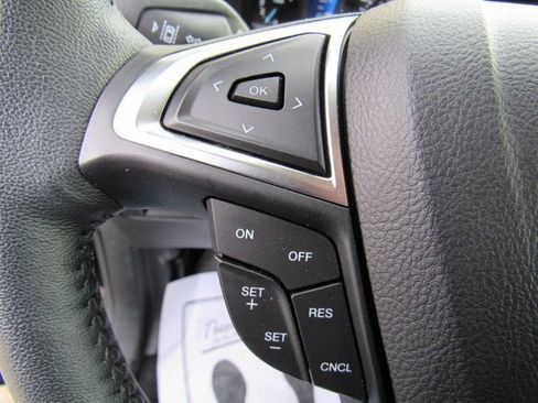 Used 2024 Ford Edge Titanium AWD/4WD image 12