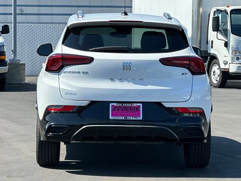 Used 2024 Buick Encore GX Sport Touring FWD image 6