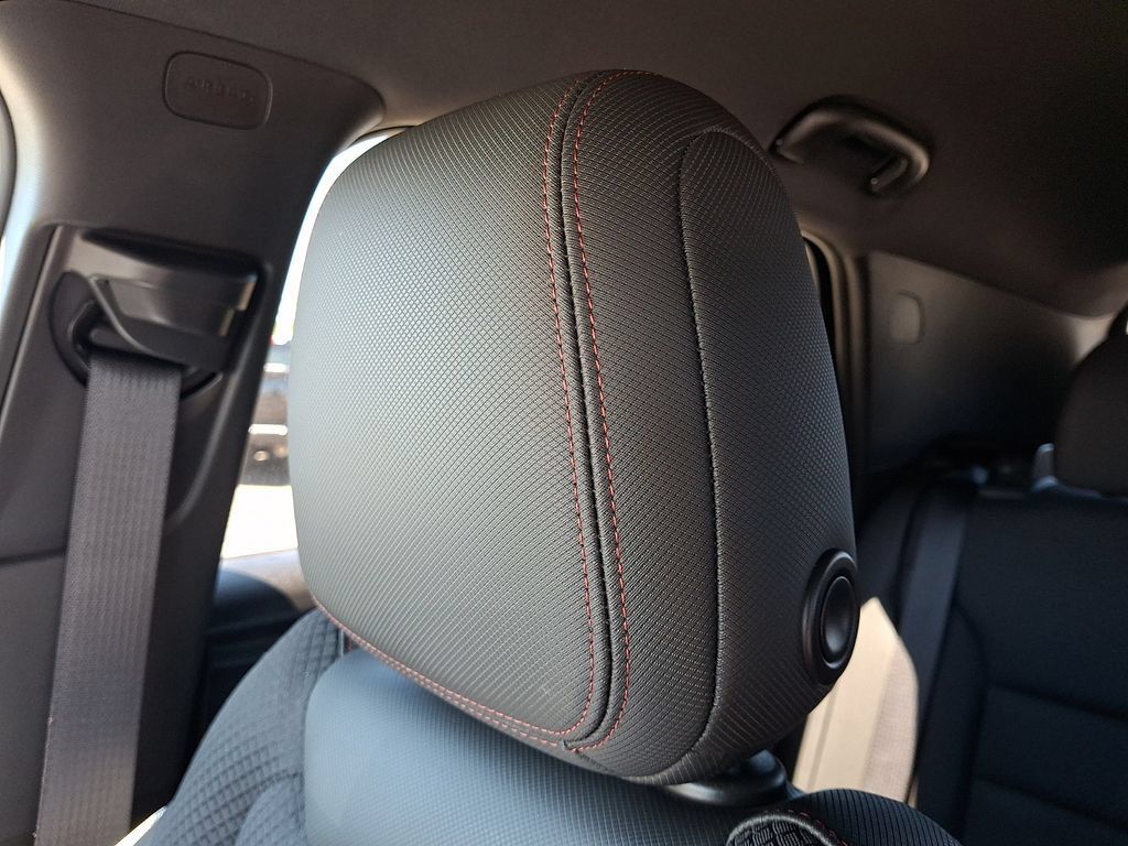 Used 2022 Chevrolet TrailBlazer RS FWD image 18