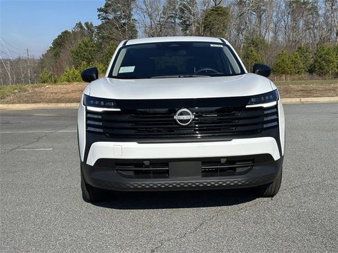 New 2026 Nissan Kicks S image 2