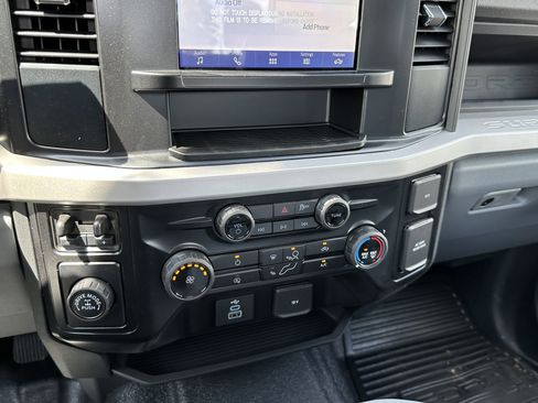 New 2026 Ford F250 XL w/ XL Chrome Package image 28