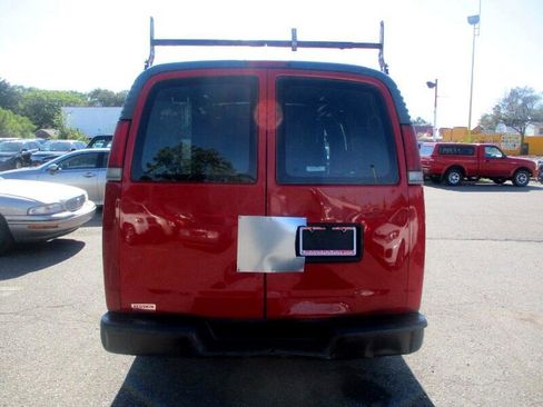 Used 2001 Chevrolet Express 3500 w/ Preferred Equipment Group 2 image 5