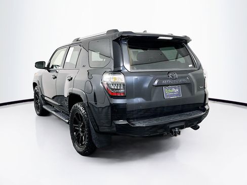 Used 2022 Toyota 4Runner SR5 RWD image 5