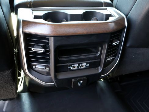 Used 2022 RAM 2500 Laramie AWD/4WD image 17