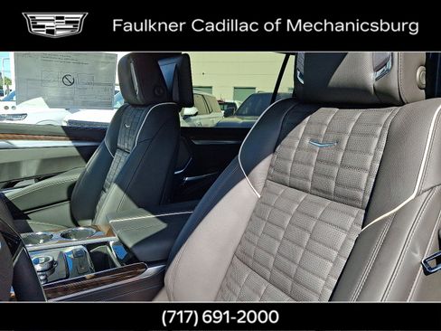 New 2025 Cadillac Escalade ESV Sport Platinum w/ LPO, ONYX Package AWD/4WD image 19