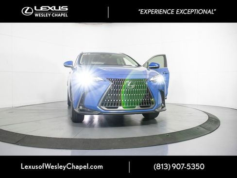 Used 2025 Lexus NX 250 FWD w/ Towing Package (2000 Lbs) image 40