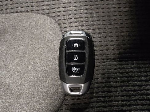 Used 2020 Hyundai Santa Fe SEL image 32