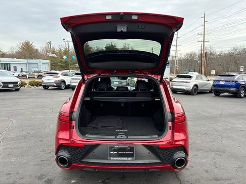 Used 2023 Genesis GV70 2.5T w/ Sport Prestige Package image 11