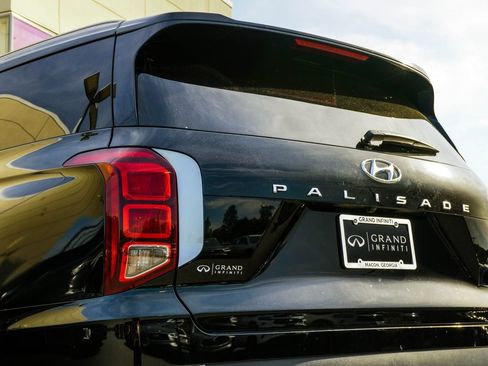 Used 2022 Hyundai Palisade SEL w/ Cargo Package FWD image 13