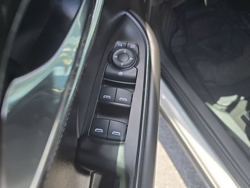 Certified 2022 Buick Envision Preferred FWD image 16