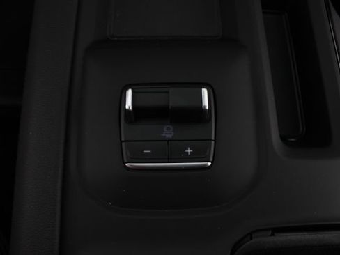 New 2026 GMC Sierra 3500 AT4 w/ Technology Package AWD/4WD image 9