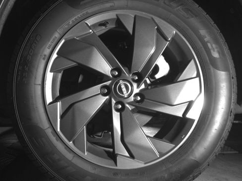 Used 2025 Nissan Rogue SV FWD image 14
