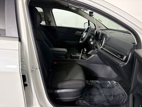 Used 2023 Kia Sportage LX image 33