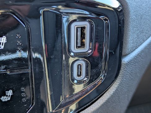 Used 2025 Chevrolet Silverado 1500 RST w/ Z71 Off-Road Package image 23